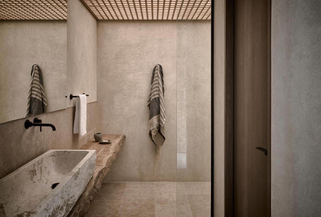 Koupelna v ubytování Olea All Suite Hotel, a Member of Design Hotels