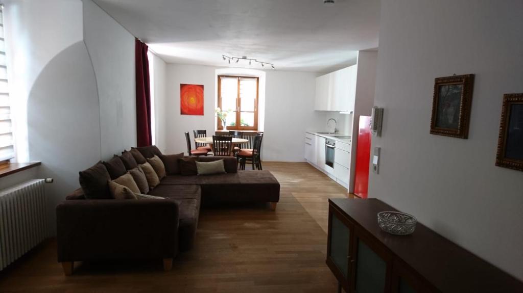 KMH Apartment - Housity