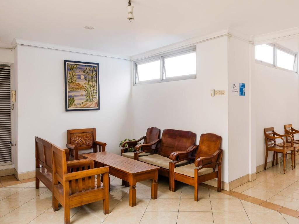 Posezení v ubytování Hotel Poncowinatan - Tugu