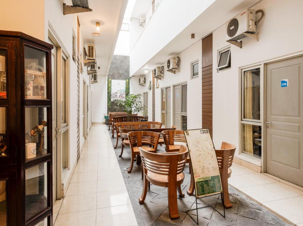 Posezení v ubytování Hotel Poncowinatan - Tugu