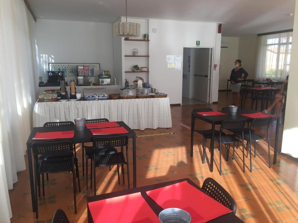 Kuchyň nebo kuchyňský kout v ubytování Hotel B&B Avana