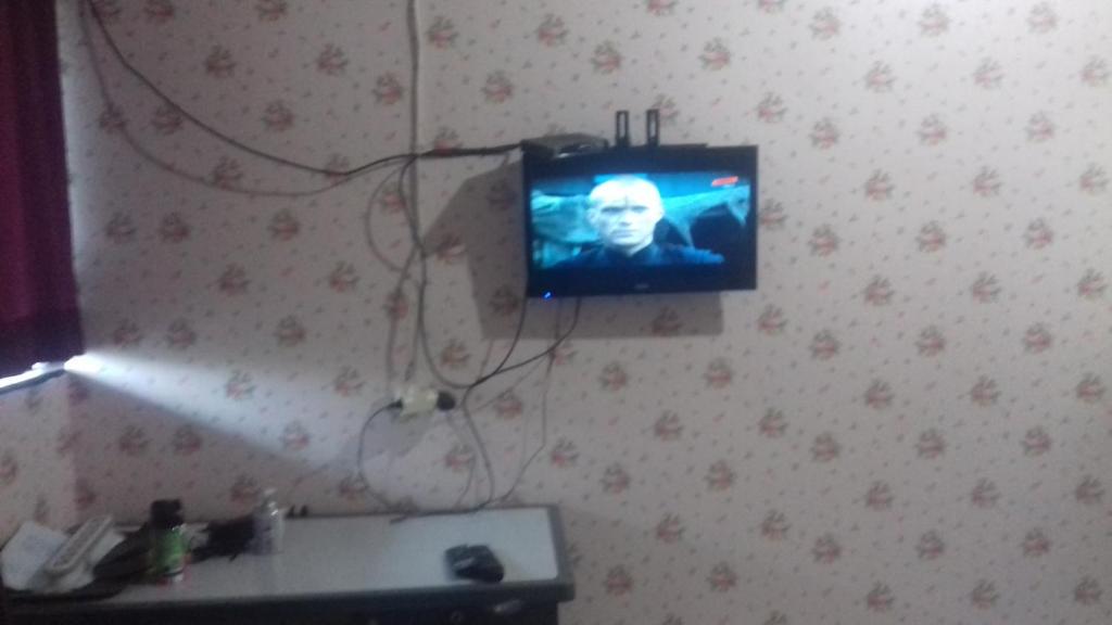 TV a/nebo společenská místnost v ubytování Mayestik Guest House Syariah