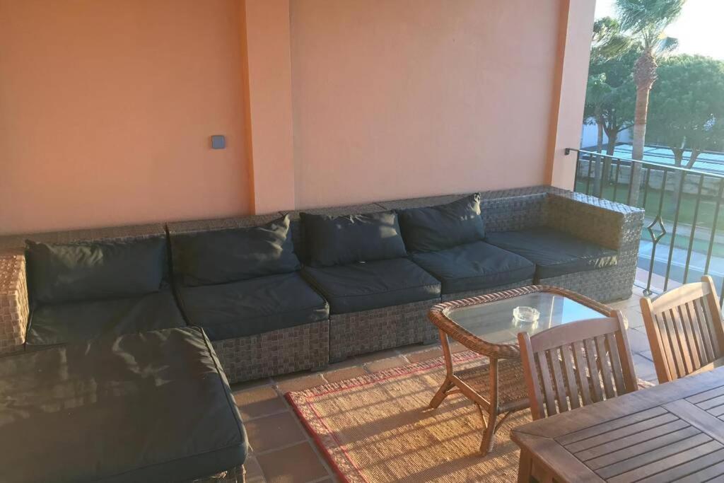 Posedenie v ubytovaní Precioso apartamento muy cerca de la playa