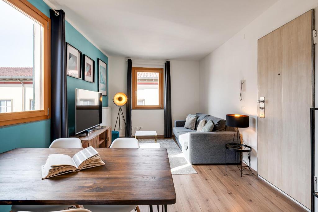 GuestHost - Cozy Gem in Santa Croce