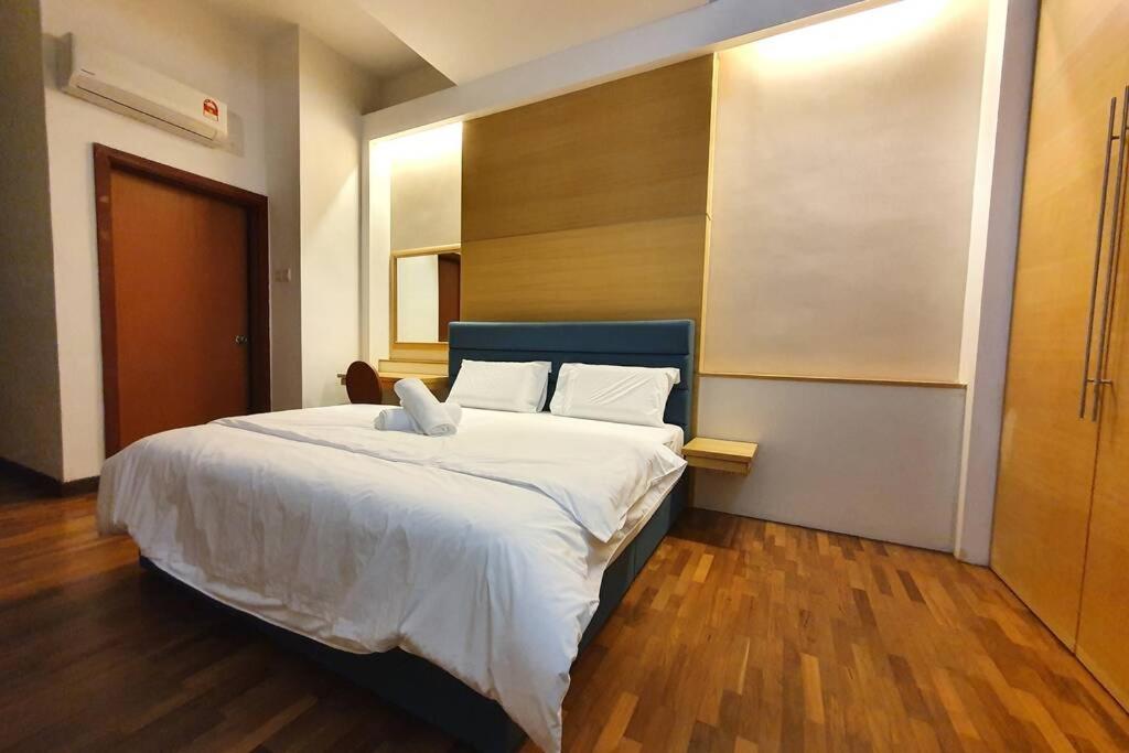 The Heritage Serviced Residence The Mines Homestay Studio 3pax Free Wifi View Calendar Seri Kembangan Updated 2021 Prices