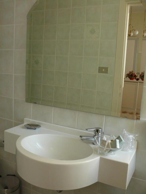 Koupelna v ubytování Hotel Britannia