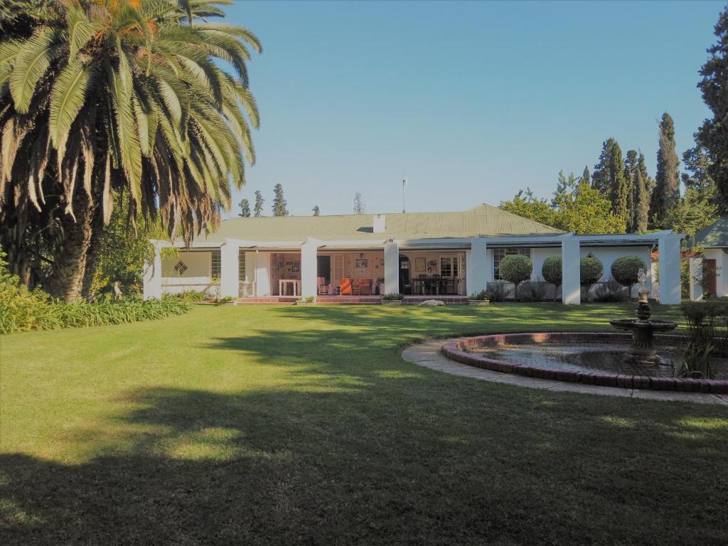 Un jardín fuera de Happy Lands Farmstay