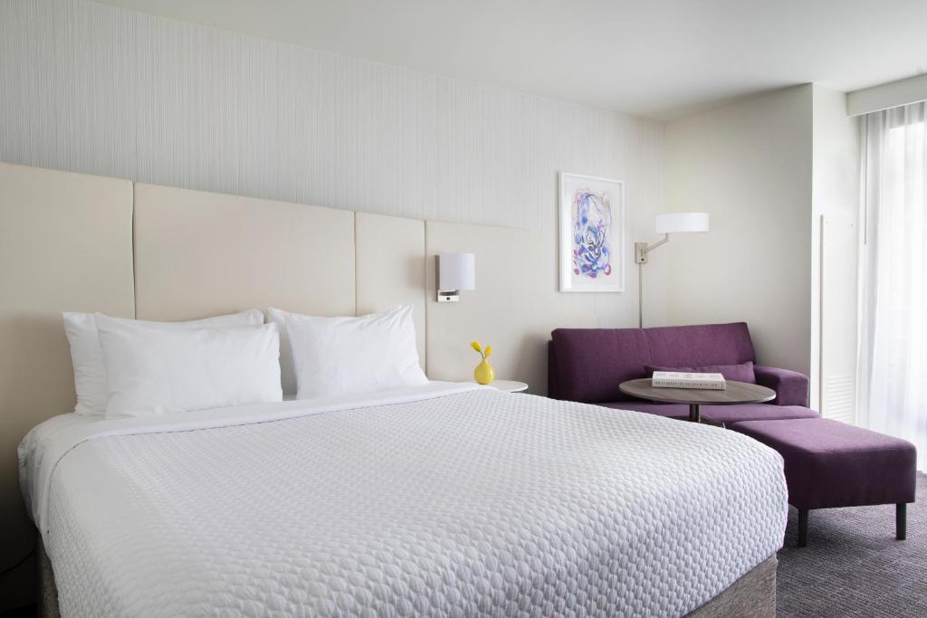 Crowne Plaza Atlanta Perimeter at Ravinia, an IHG Hotel - 