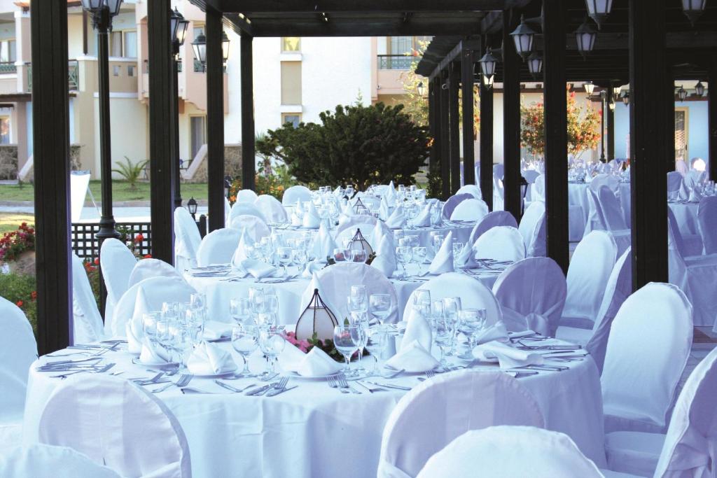 Restaurace v ubytování Lindos Princess Beach Hotel
