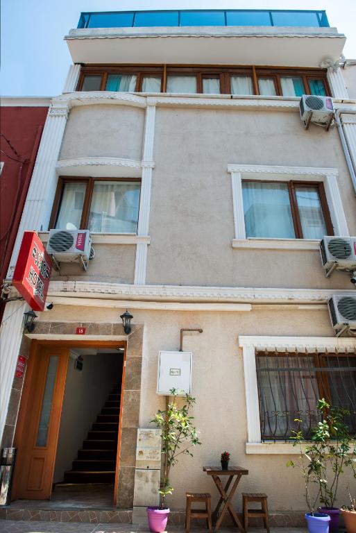 The building in which a szállodákat is located