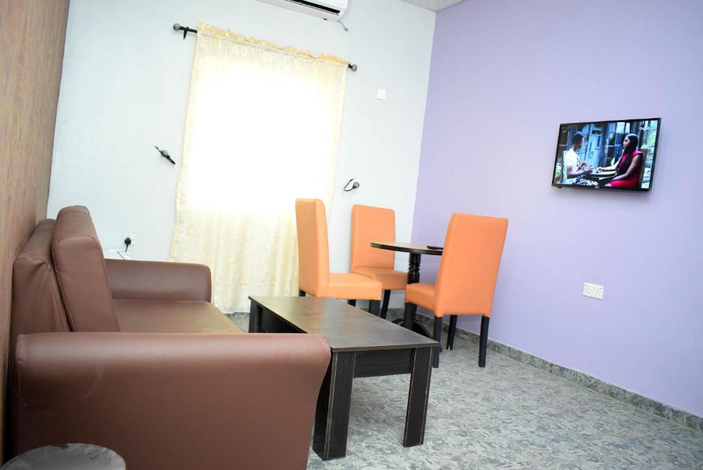 TV a/nebo společenská místnost v ubytování Ilaji Hotels and Sports Resort