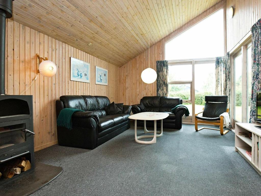 Posezení v ubytování 10 person holiday home in Dannemare-By Traum
