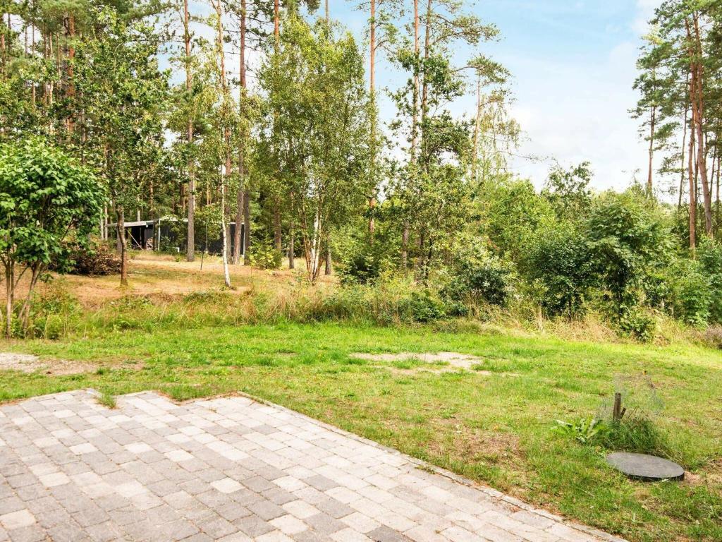 Zahrada ubytování 7 person holiday home in Kolind-By Traum