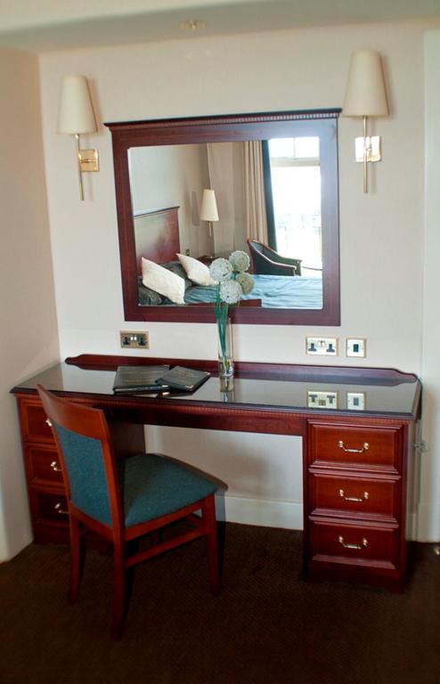 Cumbria Grand Hotel - 