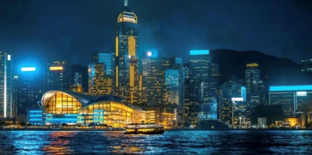 Nespecifikovaný výhled na destinaci Hongkong nebo výhled na město při pohledu z hotelu