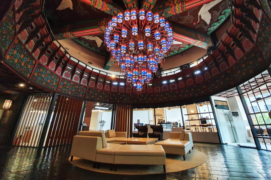 Posezení v ubytování Commodore Hotel Busan
