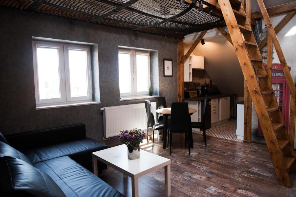 Posedenie v ubytovaní JDK Apartamenty Legionów 40m2 5-osobowy
