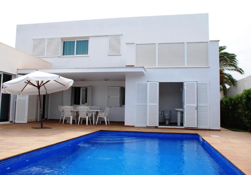 Villa Jamaica, Fornells, Spain - Booking.com