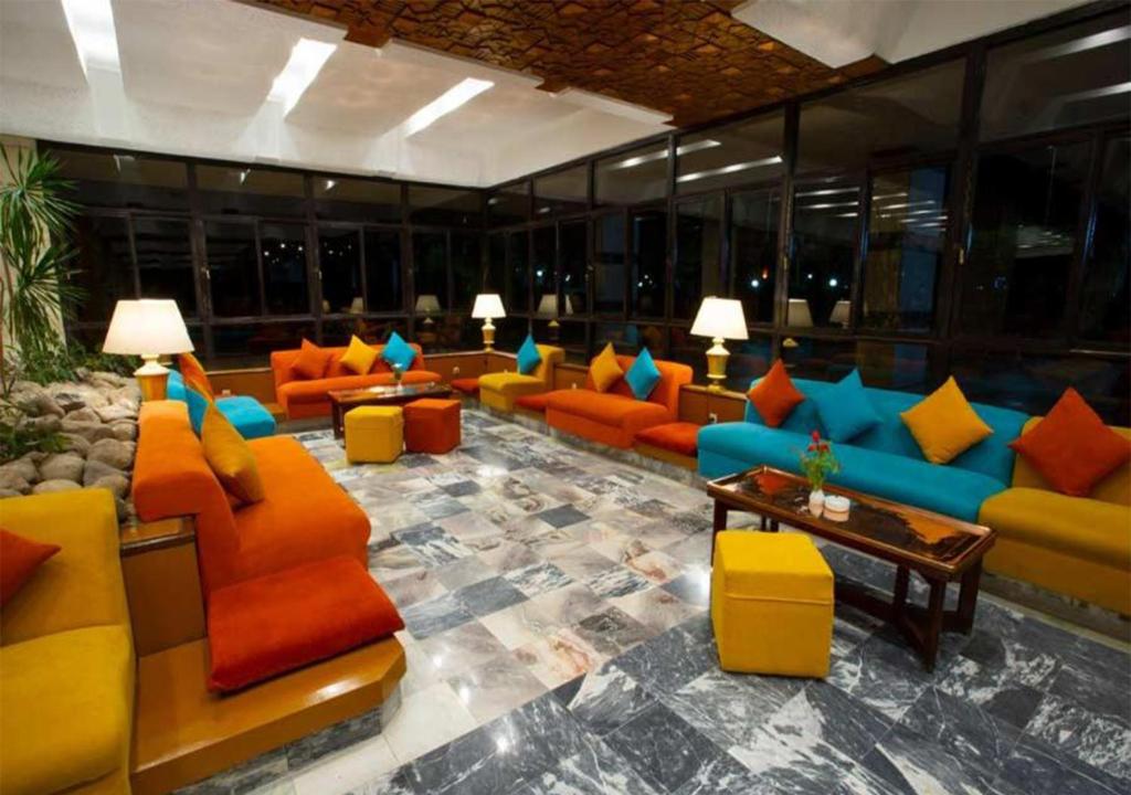 Posezení v ubytování Aracan Eatabe Luxor Hotel