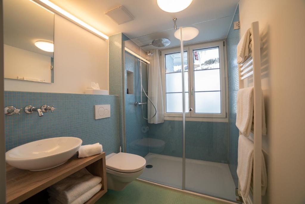 Kylpyhuone majoituspaikassa Gasthaus Friedegg