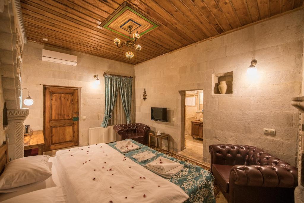 Charming Cave Hotel - 15