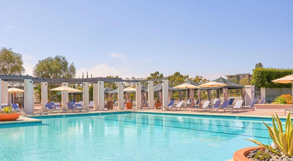 Bazén v ubytování Hyatt Regency La Jolla at Aventine nebo v jeho okolí