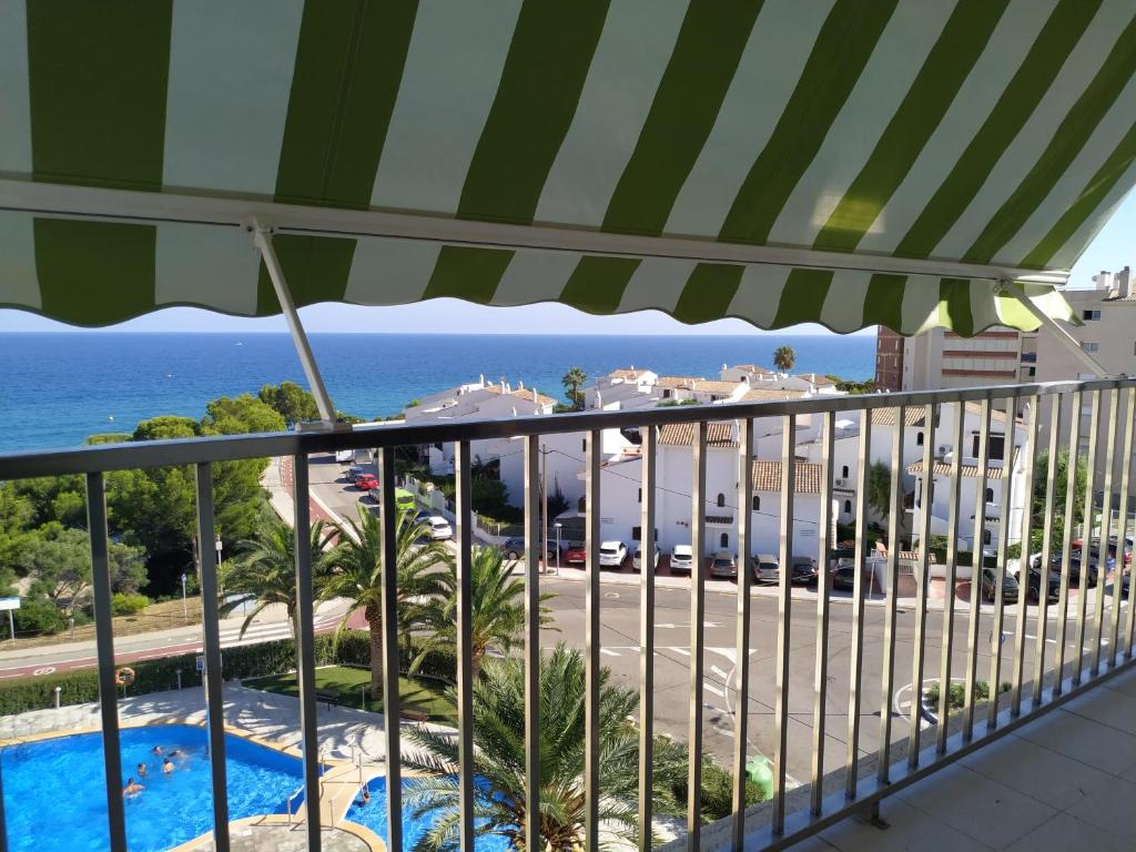 Bazén v ubytovaní Miami APARTAMENTO ANITA alebo v jeho blízkosti