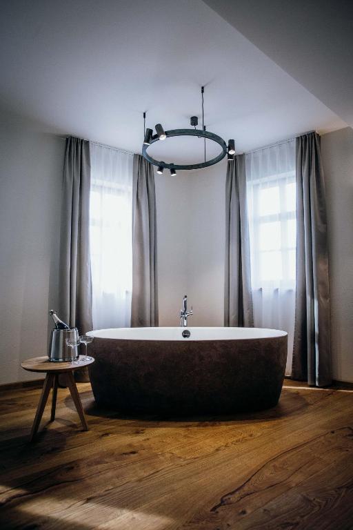 Fotografie z fotogalerie ubytování Burghotel Scharfenstein v destinaci Leinefelde