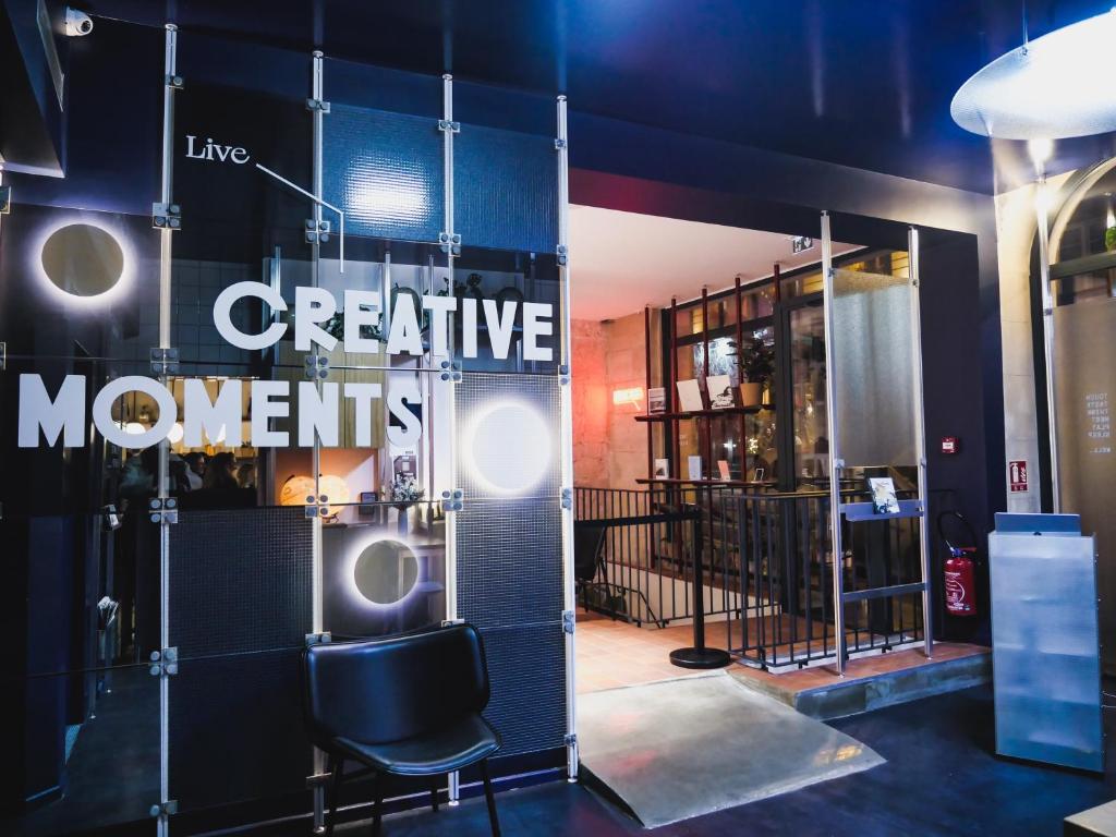 French Theory - Resim 14