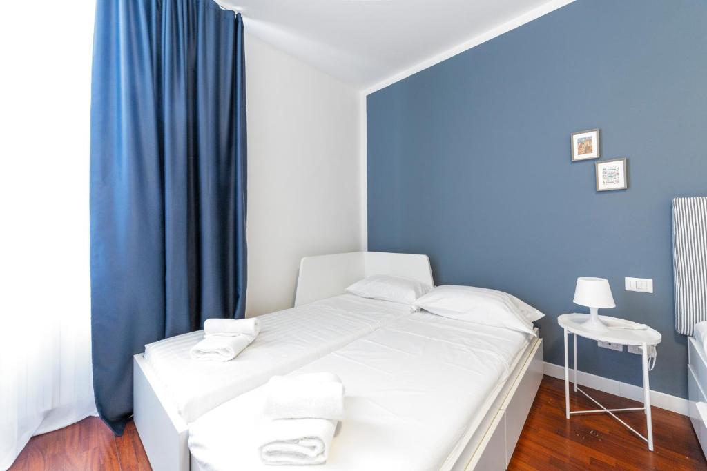 Posteľ alebo postele v izbe v ubytovaní Roomy Apartment close to Subway M5!