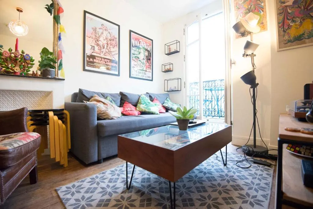 Quiet&design apt in Les Buttes Chaumont, Paris, Franţa