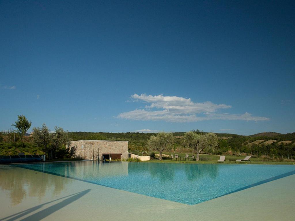 Bazén v ubytování Tenuta Ponziani Wine Resort&Spa nebo v jeho okolí