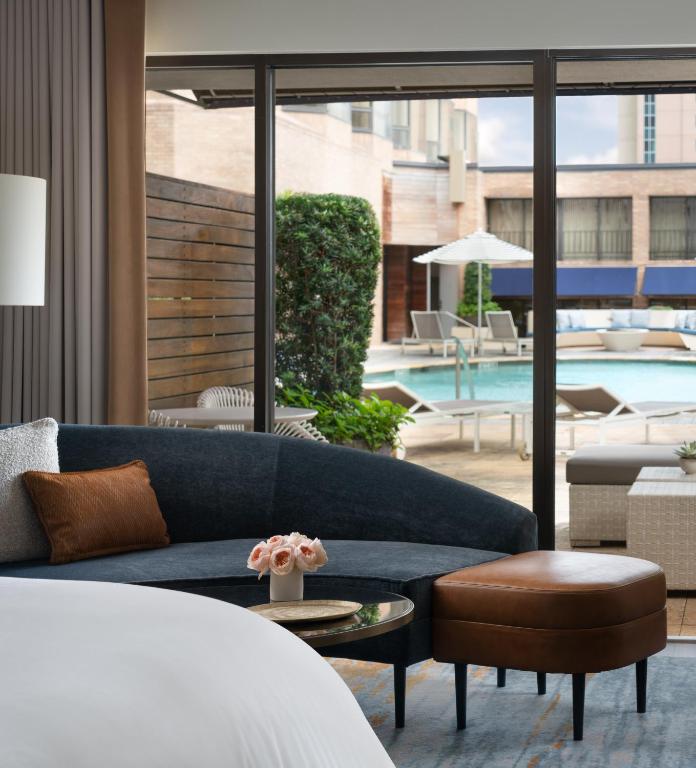Four Seasons Hotel Houston - Cabana Kamer Met Een Kingsize Bed