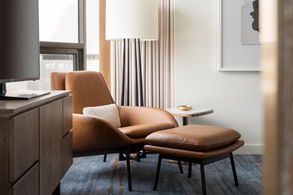 Four Seasons Hotel Houston - Mobiliteit Verminderde Toegankelijke Premier Executive Suite Koning