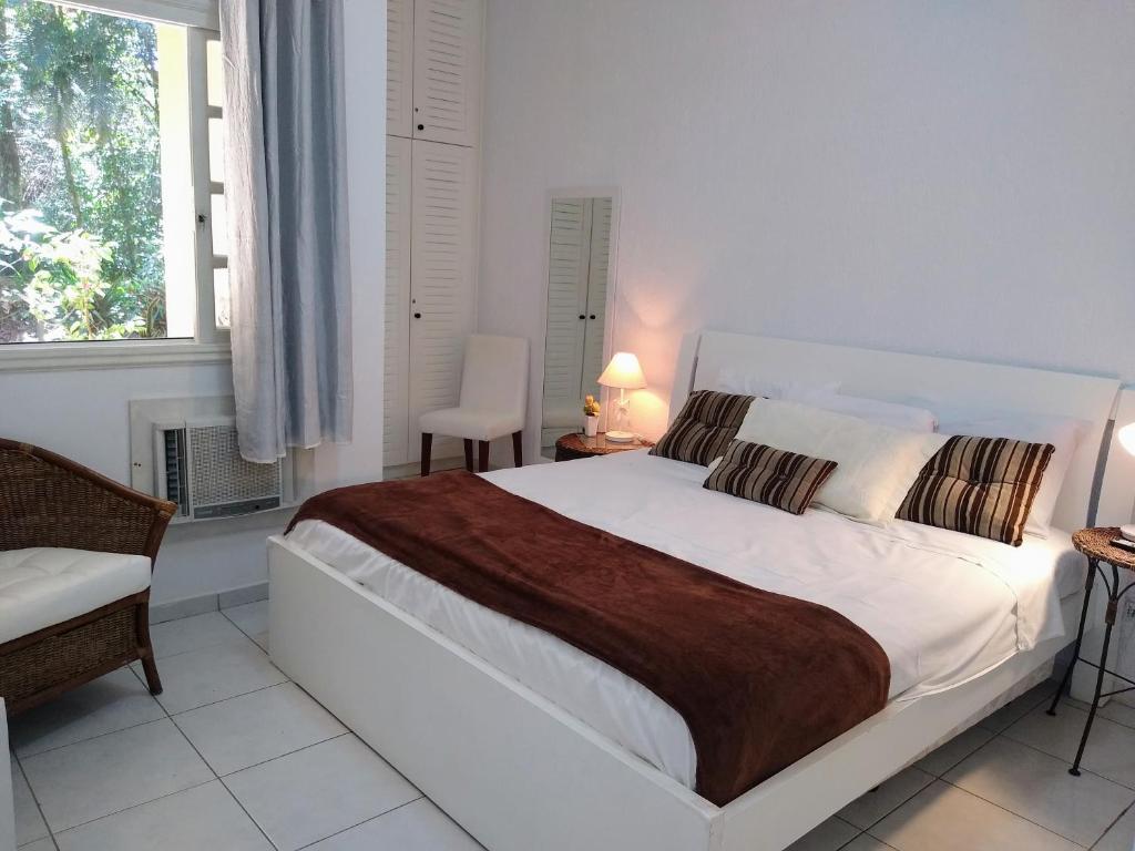  Riviera Flat Service