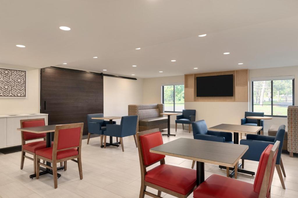 Posezení v ubytování Holiday Inn Express - Plattsburgh by IHG