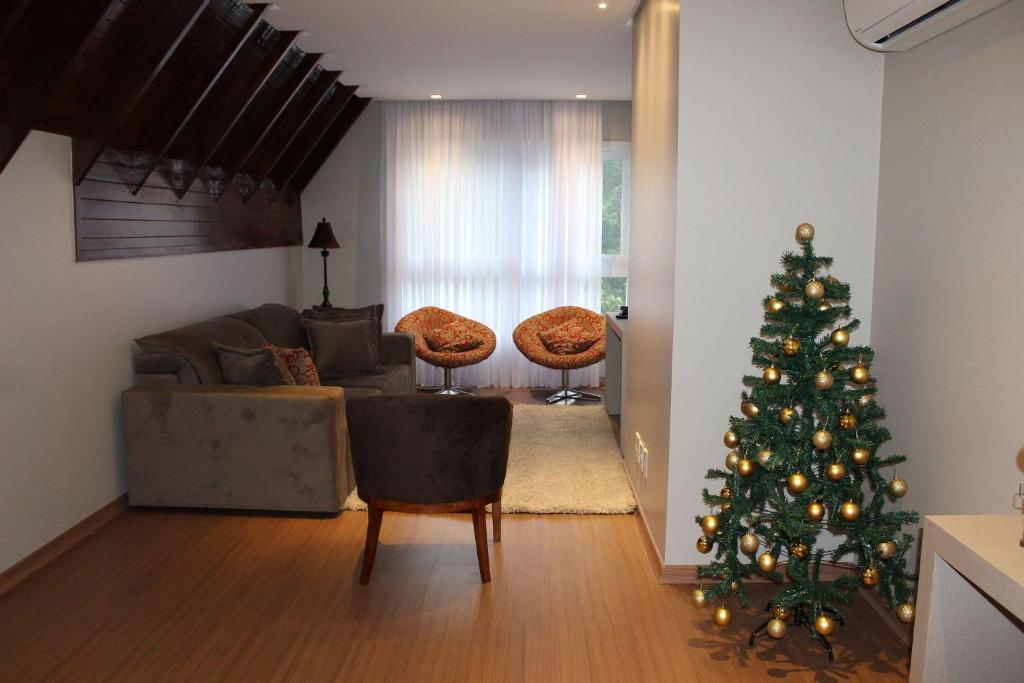 ALTOS 501 A - COBERTURA 5 DORMITÓRIOS JUNTO À ALDEIA DO PAPAI NOEL!  ALTOS 501 A - COBERTURA 5 DORMITÓRIOS JUNTO À ALDEIA DO PAPAI NOEL!