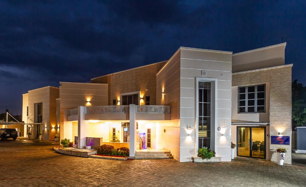 Budova, kde se hotel nachází