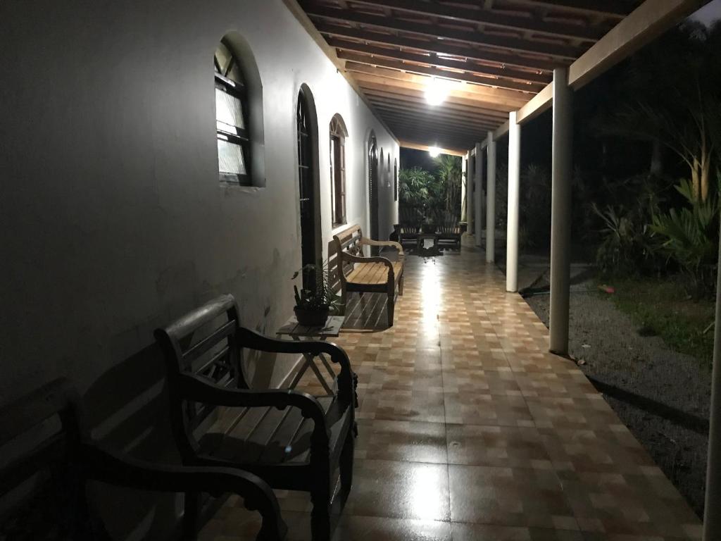  Suites próximo ao rio Jaguareguava em Bertioga