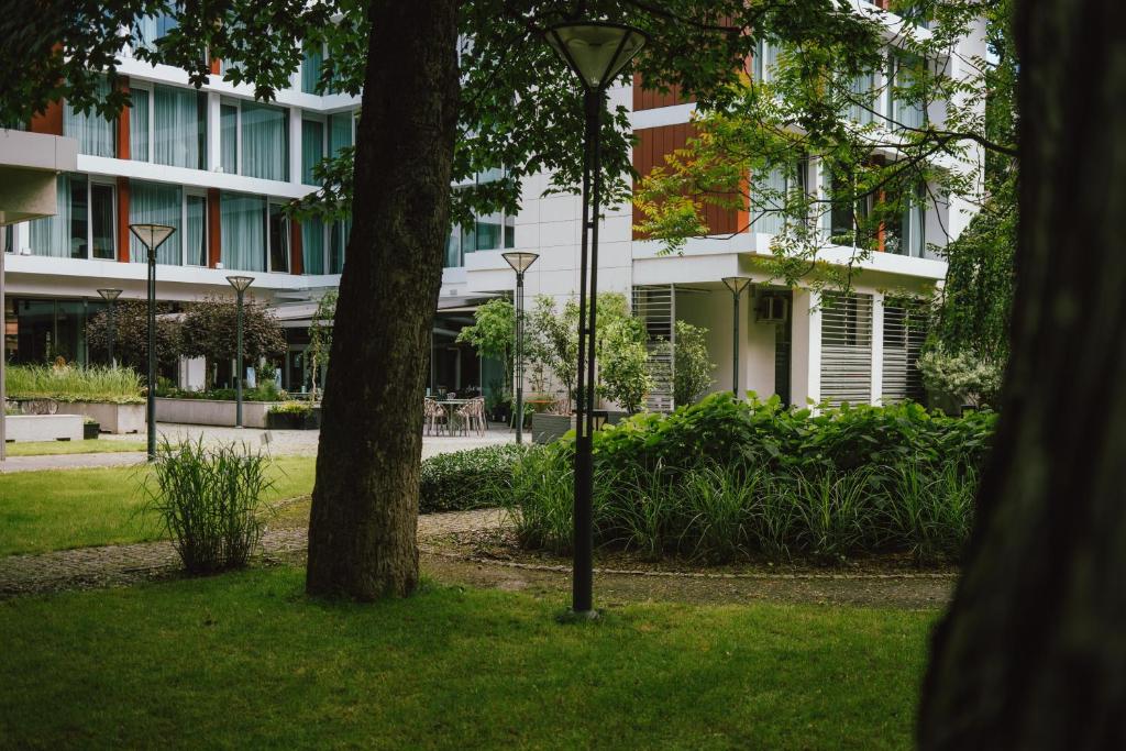 Vonkajšia záhrada v ubytovaní PURO Wrocław Stare Miasto