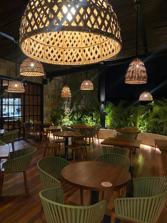 Restaurace v ubytování Las Brisas Merida