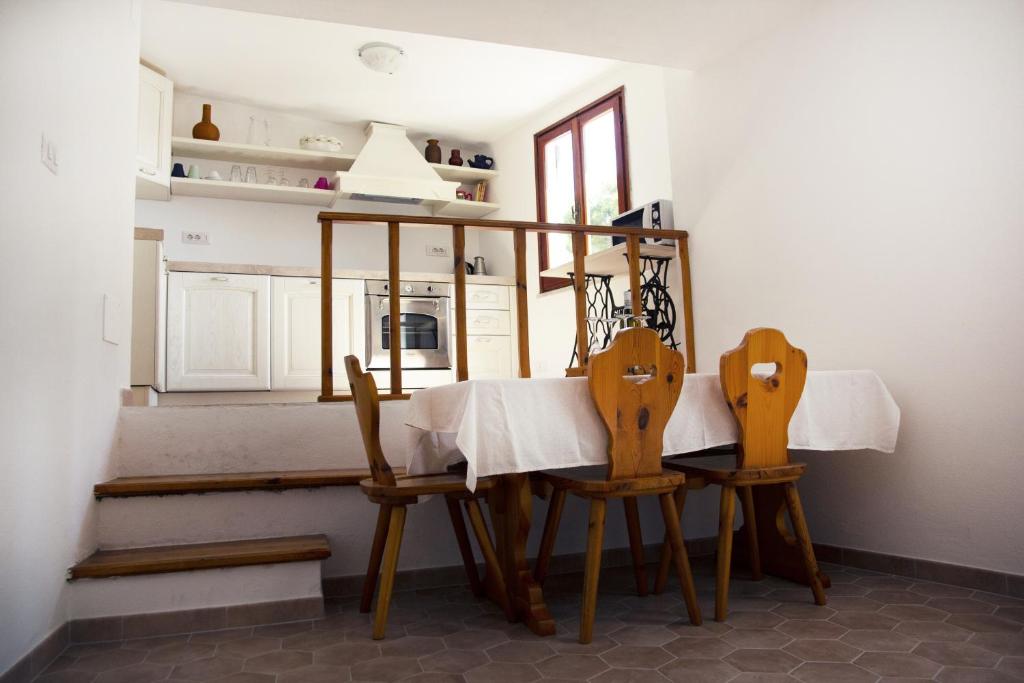 A seating area at Nonna Maria