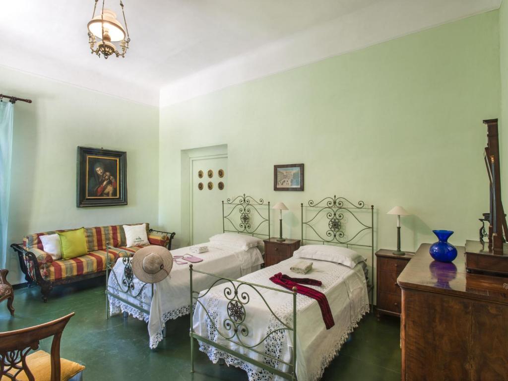 Posteľ alebo postele v izbe v ubytovaní Peaceful Stay with Garden Views