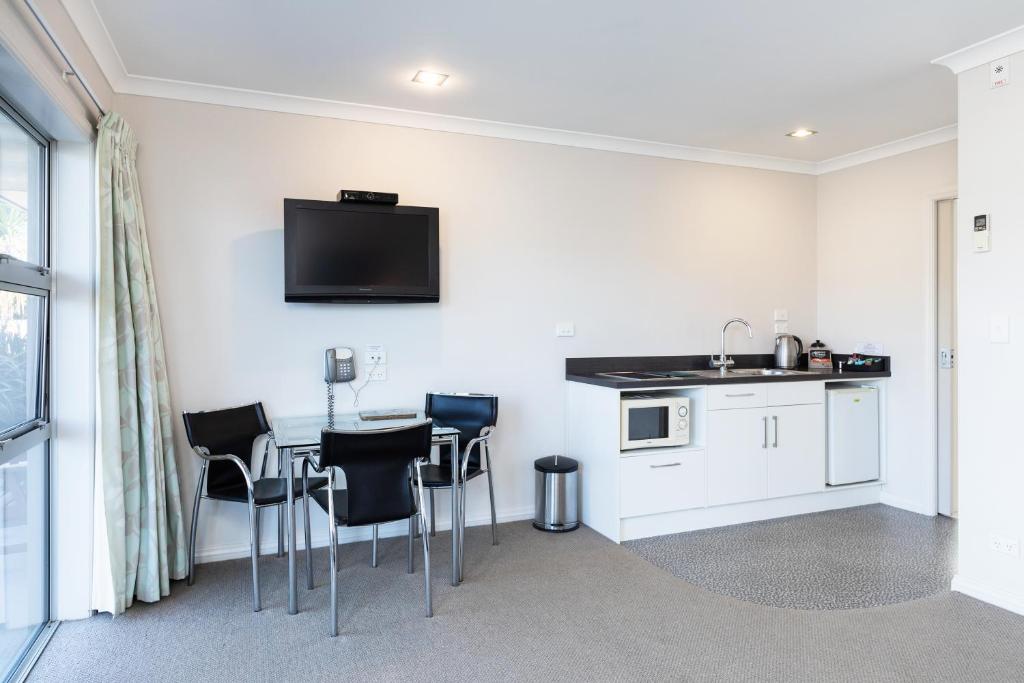 Beach Street Motel Apartments - Resim 40