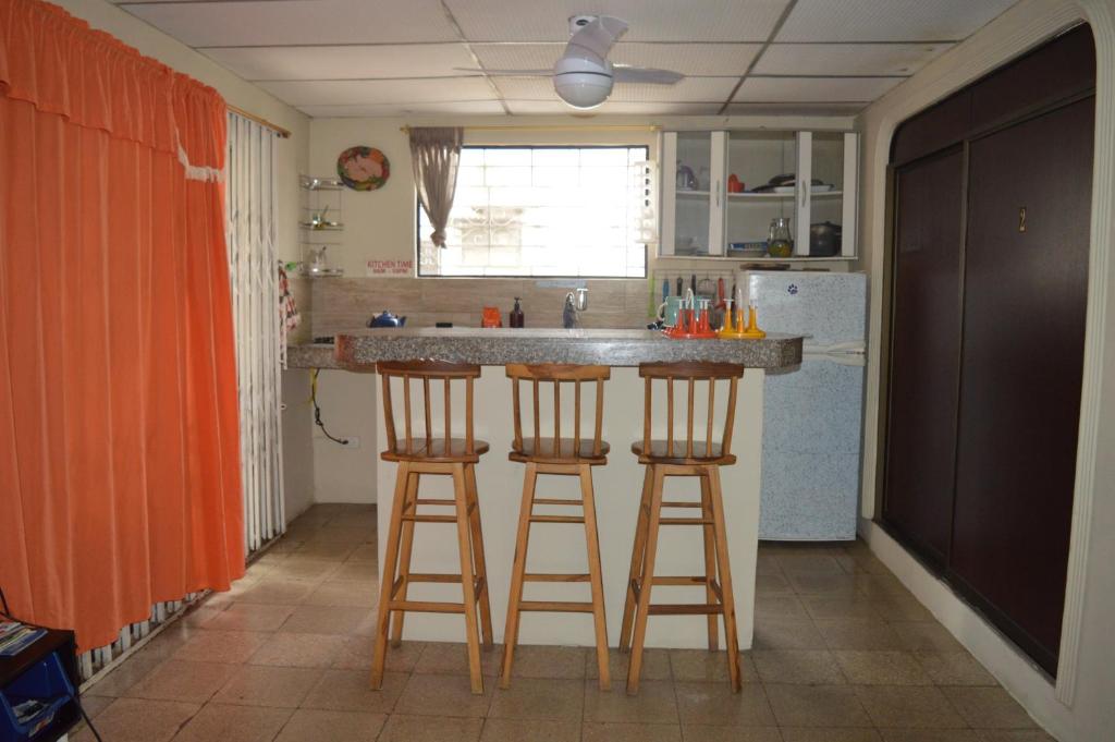 Kuchyň nebo kuchyňský kout v ubytování Casa Michael