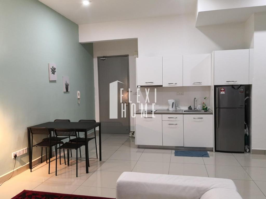 Kuchyň nebo kuchyňský kout v ubytování 1-2 Guests, Cybersquare Private Studio - Cyberjaya, Flexihome-MY