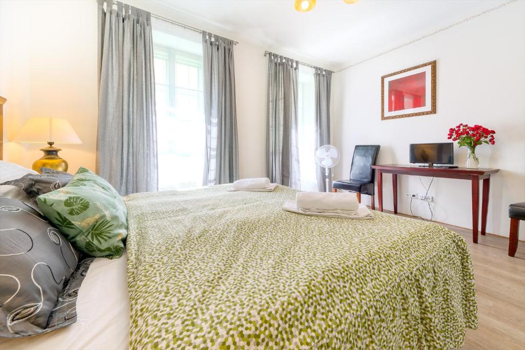 Nobles Apartments - Apartment