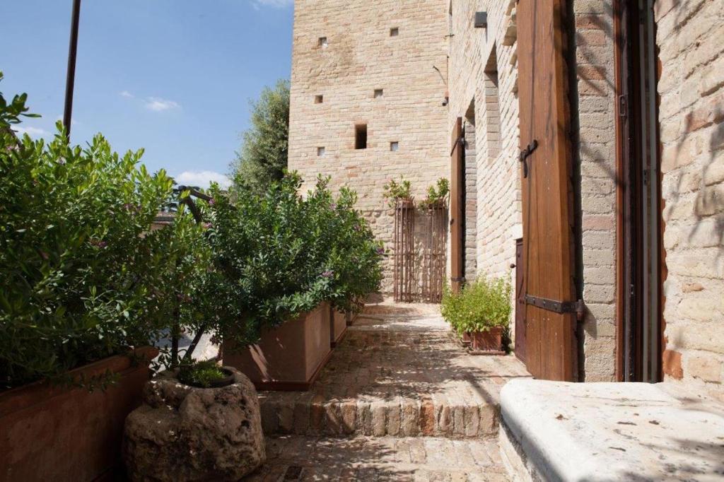 Zdjęcie z galerii obiektu MarcheAmore - Torre da Bora, Luxury Medieval Tower w mieście Magliano di Tenna