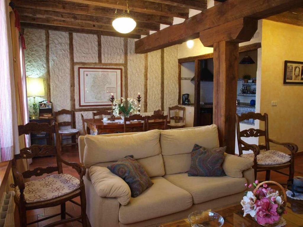 Posezení v ubytování Agroturismo El Mirador de la Cigüeña
