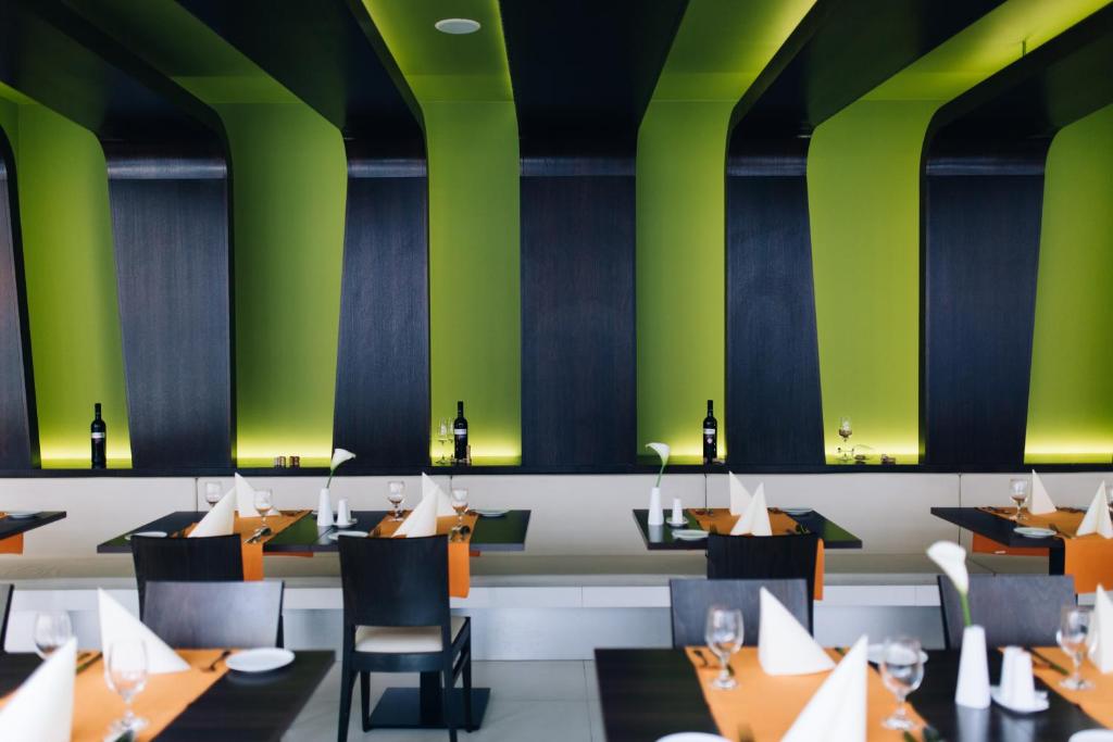 Art Hotel Szeged - Resim 32